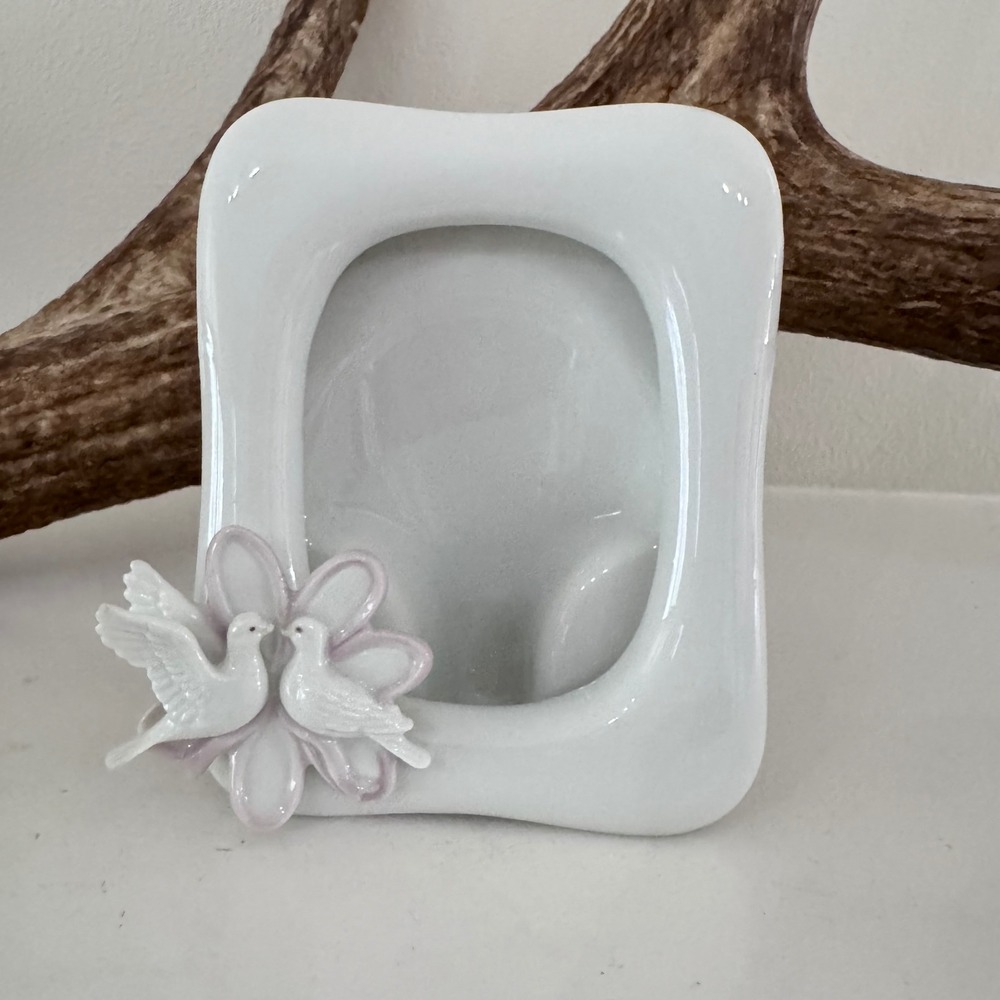 Roman Japan Ceramic Picture Frame White Doves Purple Flower Vintage Tabletop 5x4